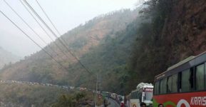 नारायणगढ-मुग्लिन_सडकमा_राति_यातायात_बन्द_गरिने4909-780x405